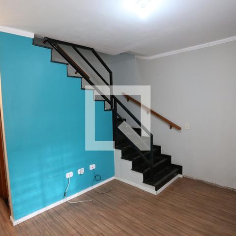 Casa de condomínio à venda com 51m², 2 quartos e 1 vagaSala