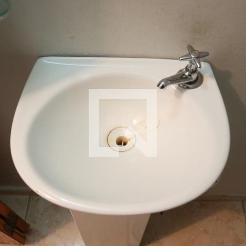 Casa de condomínio à venda com 51m², 2 quartos e 1 vagaLavabo