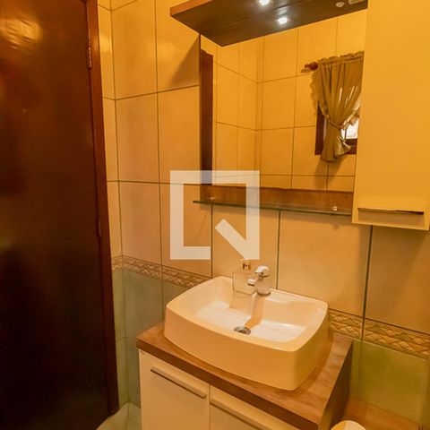 Casa à venda com 190m², 3 quartos e 3 vagasBanheiro