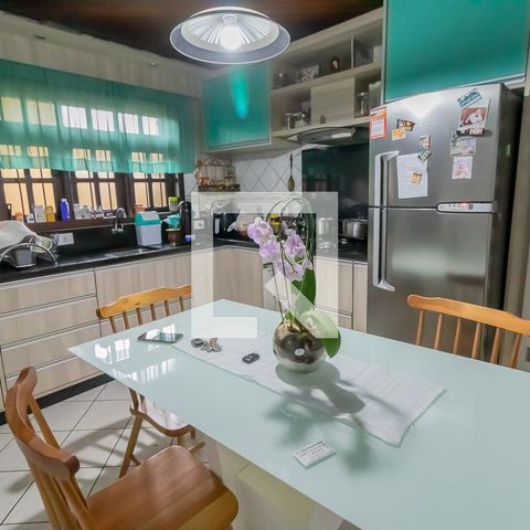 Casa à venda com 190m², 3 quartos e 3 vagasCozinha