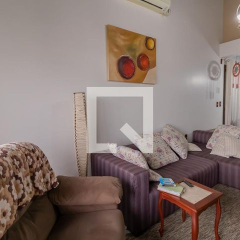 Casa à venda com 190m², 3 quartos e 3 vagasSala