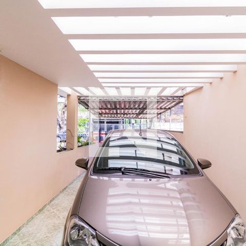 Casa à venda com 220m², 3 quartos e 3 vagasGaragem