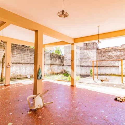 Casa à venda com 220m², 3 quartos e 3 vagasÁrea Externa