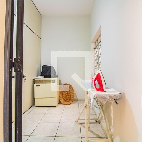 Casa à venda com 220m², 3 quartos e 3 vagasSala 6