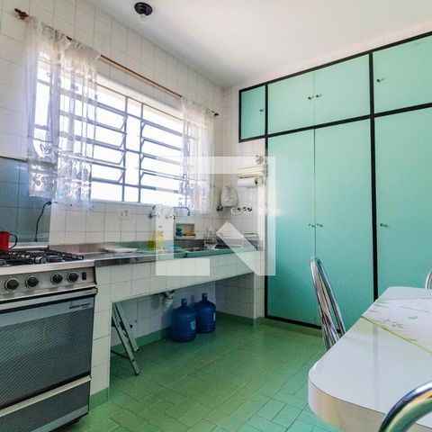Casa à venda com 220m², 3 quartos e 3 vagasCozinha