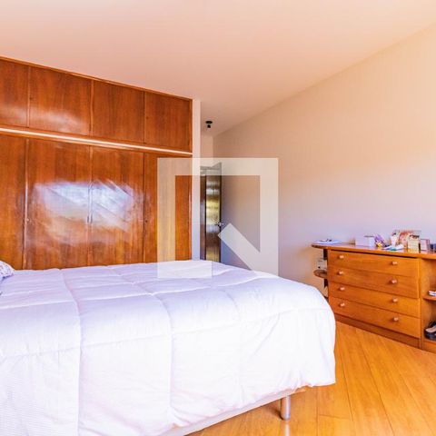 Casa à venda com 220m², 3 quartos e 3 vagasSuite 1