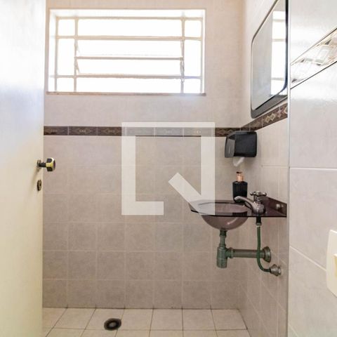 Casa à venda com 220m², 3 quartos e 3 vagasLavabo 1