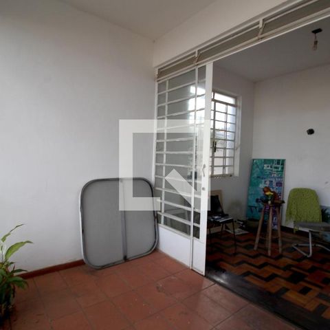 Casa para alugar com 500m², 5 quartos e 1 vagaSala