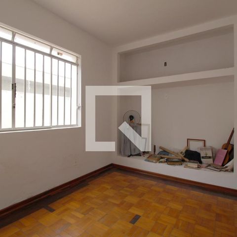 Casa para alugar com 500m², 5 quartos e 1 vagaQuarto 1