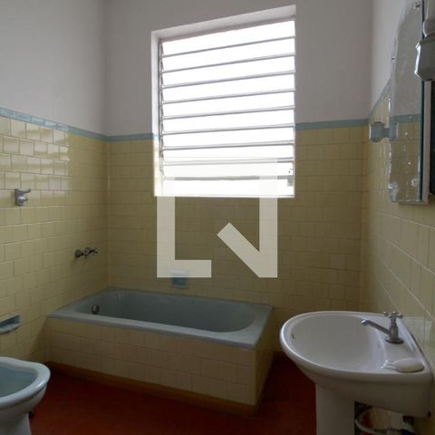 Casa para alugar com 500m², 5 quartos e 1 vagaBanheiro