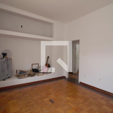 Casa para alugar com 500m², 5 quartos e 1 vagaQuarto 1