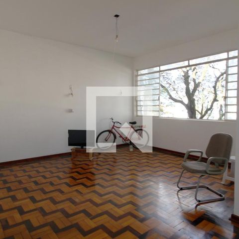 Casa para alugar com 500m², 5 quartos e 1 vagaSala