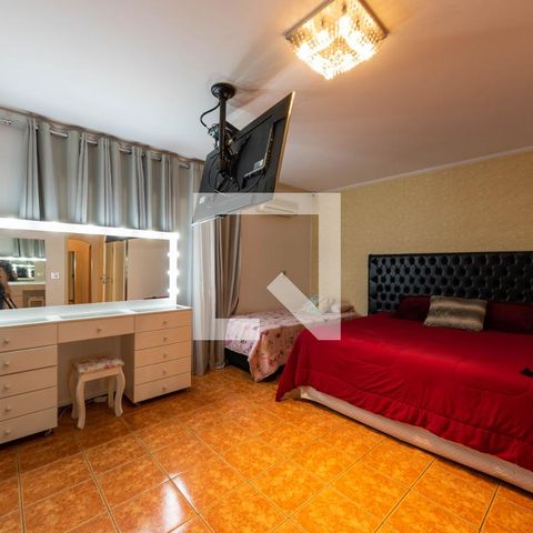 Casa para alugar com 150m², 3 quartos e 4 vagas Casa para alugar com 150m², 3 quartos e 4 vagassuíte