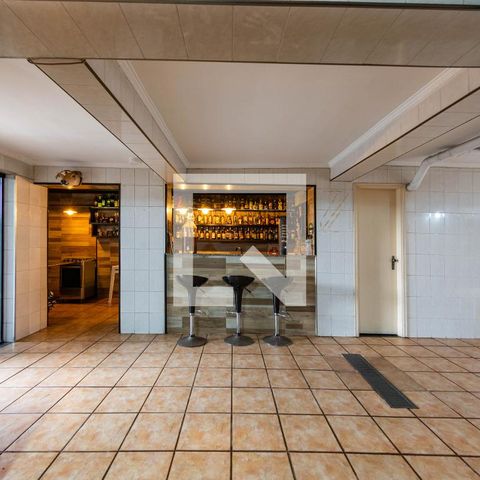 Casa para alugar com 150m², 3 quartos e 4 vagas Casa para alugar com 150m², 3 quartos e 4 vagasÁrea comum