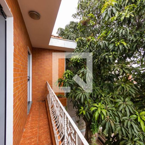 Casa para alugar com 150m², 3 quartos e 4 vagas Casa para alugar com 150m², 3 quartos e 4 vagasvaranda