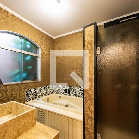 Casa para alugar com 150m², 3 quartos e 4 vagas Casa para alugar com 150m², 3 quartos e 4 vagasBanheiro suíte 2