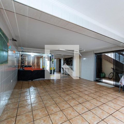 Casa para alugar com 150m², 3 quartos e 4 vagas Casa para alugar com 150m², 3 quartos e 4 vagasÁrea comum
