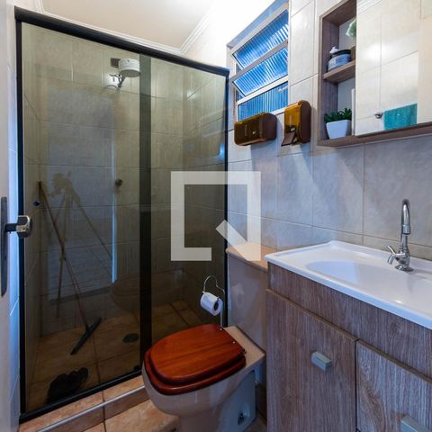 Casa para alugar com 150m², 3 quartos e 4 vagas Casa para alugar com 150m², 3 quartos e 4 vagasBanheiro de Serviço