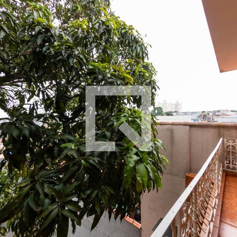 Casa para alugar com 150m², 3 quartos e 4 vagas Casa para alugar com 150m², 3 quartos e 4 vagasvaranda