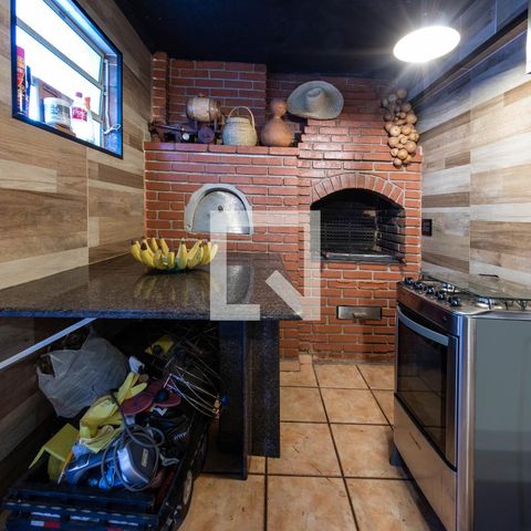 Casa para alugar com 150m², 3 quartos e 4 vagas Casa para alugar com 150m², 3 quartos e 4 vagasÁrea comum