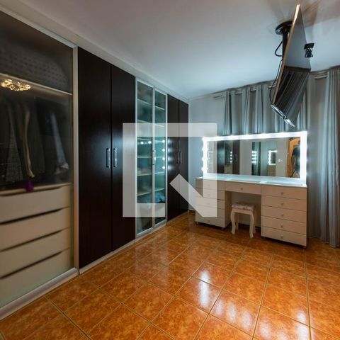 Casa para alugar com 150m², 3 quartos e 4 vagas Casa para alugar com 150m², 3 quartos e 4 vagassuíte