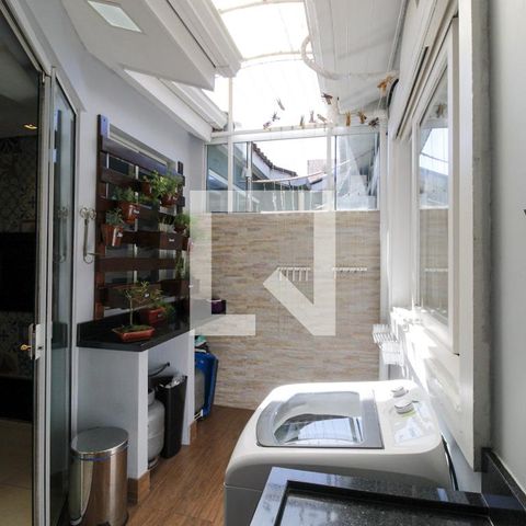Casa de condomínio à venda com 80m², 3 quartos e 2 vagas Casa de condomínio à venda com 80m², 3 quartos e 2 vagasÁrea de Serviço