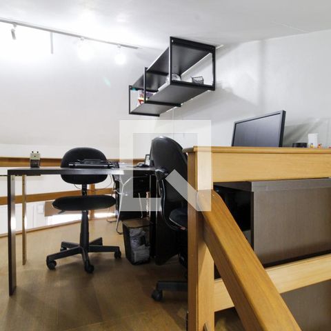 Casa de condomínio à venda com 80m², 3 quartos e 2 vagas Casa de condomínio à venda com 80m², 3 quartos e 2 vagasEscritório