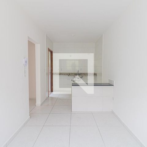 Casa à venda com 33m², 1 quarto e sem vagaSala e Cozinha