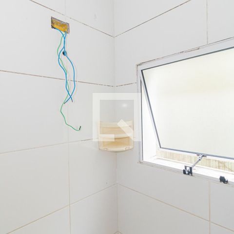 Casa à venda com 33m², 1 quarto e sem vagaBanheiro