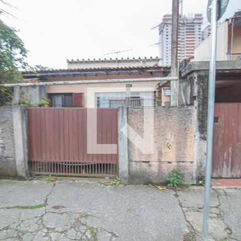 Casa para alugar com 213m², 3 quartos e 2 vagasFachada