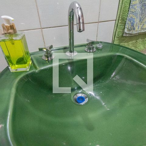 Casa para alugar com 213m², 3 quartos e 2 vagasBanheiro 1