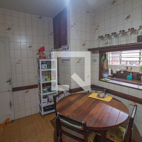 Casa para alugar com 213m², 3 quartos e 2 vagasCozinha