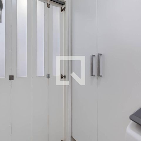Apartamento à venda com 192m², 2 quartos e sem vaga Apartamento à venda com 192m², 2 quartos e sem vagaÁrea de Serviço