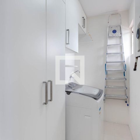 Apartamento à venda com 192m², 2 quartos e sem vaga Apartamento à venda com 192m², 2 quartos e sem vagaÁrea de Serviço