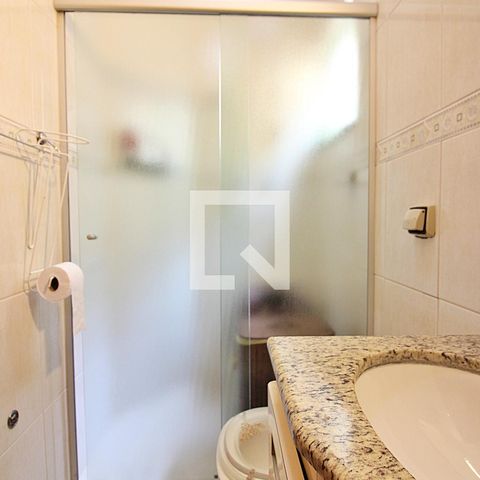 Casa à venda com 212m², 3 quartos e 4 vagasBanheiro da Suíte 2