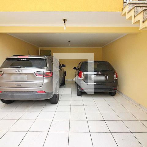 Casa à venda com 212m², 3 quartos e 4 vagasGaragem