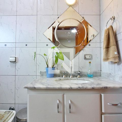 Casa à venda com 212m², 3 quartos e 4 vagasBanheiro da Suíte 1