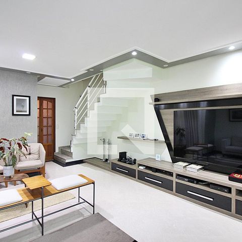Casa à venda com 212m², 3 quartos e 4 vagasSala