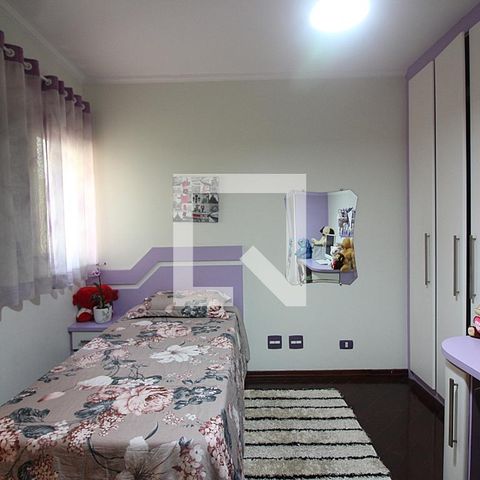 Casa à venda com 212m², 3 quartos e 4 vagasSuíte 2