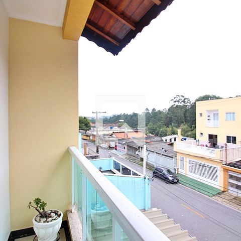 Casa à venda com 212m², 3 quartos e 4 vagasVaranda da Suíte 1