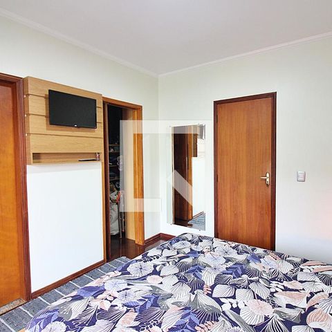 Casa à venda com 212m², 3 quartos e 4 vagasSuíte 1