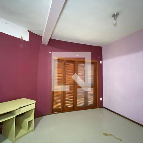 Casa à venda com 80m², 2 quartos e 1 vagaSala