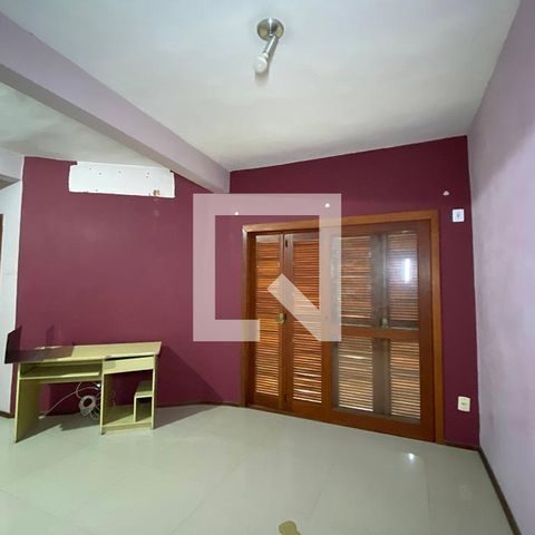 Casa à venda com 80m², 2 quartos e 1 vagaSala