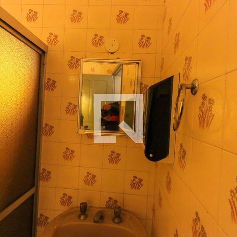 Casa à venda com 200m², 3 quartos e sem vagaBanheiro 