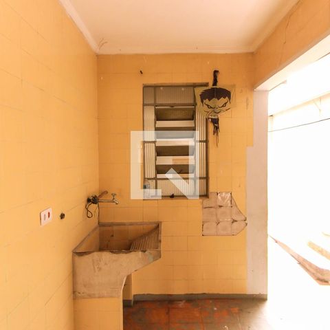 Casa à venda com 200m², 3 quartos e sem vagaÁrea de Serviço