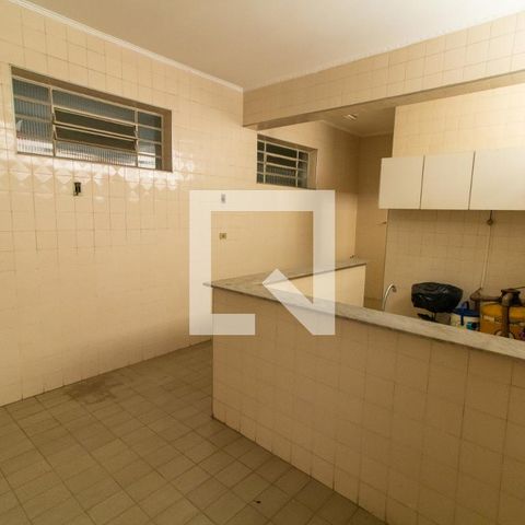 Casa à venda com 400m², 3 quartos e 8 vagas Casa à venda com 400m², 3 quartos e 8 vagasCozinha 2