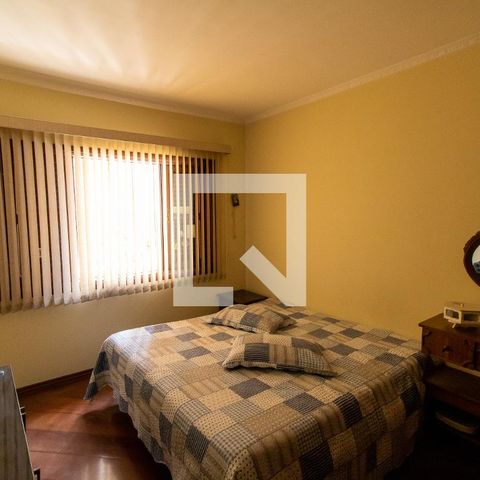 Casa à venda com 400m², 3 quartos e 8 vagas Casa à venda com 400m², 3 quartos e 8 vagasQuarto 2