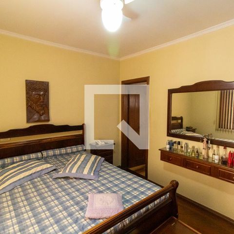 Casa à venda com 400m², 3 quartos e 8 vagas Casa à venda com 400m², 3 quartos e 8 vagasQuarto 3