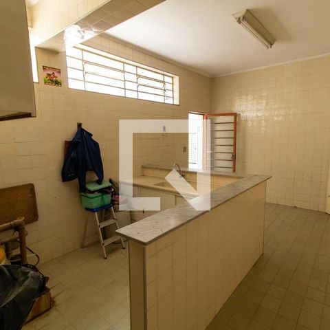 Casa à venda com 400m², 3 quartos e 8 vagas Casa à venda com 400m², 3 quartos e 8 vagasCozinha 2