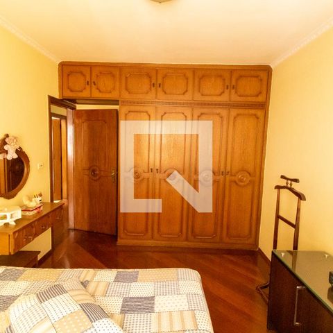 Casa à venda com 400m², 3 quartos e 8 vagas Casa à venda com 400m², 3 quartos e 8 vagasQuarto 2
